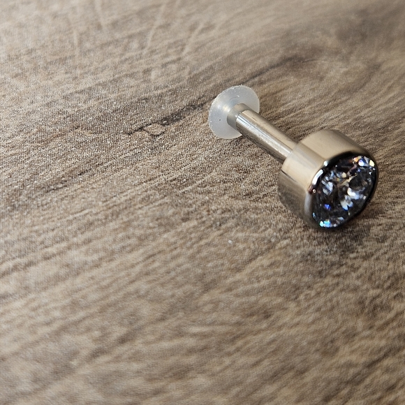 TITANIUM FACETED GEM PLUGS - WHITE CZ size 12g - Picture 7 of 10